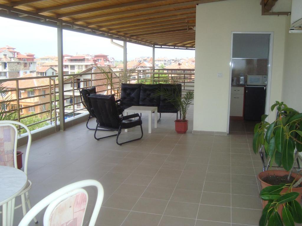Astra Hotel 2*